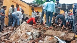 'बकरियां दे दीं, वह भी बीमार!' मुआवजे को लेकर झालावाड़ स्कूल हादसे के पीड़ित कर रहे शिकायत