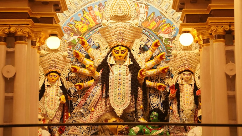Travelling To Kolkata For Durga Puja? Latest Travel Advisory You Cannot Miss