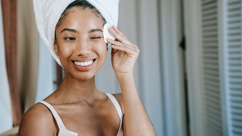 Getting Married In November? Follow These Dermatologist-Approved Tips For Flawless Skin