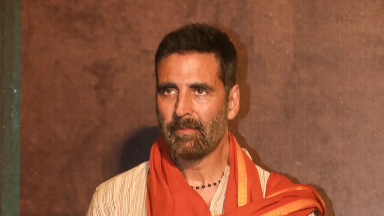 Akshay Kumar Warns Reporter Over <i>Gutka</i> Question At <i>Jolly LLB 3</i> Trailer Launch: "Main Bol Raha Hoon..."
