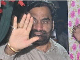 Rajasthan: 2 महीने से अंधेरा में था सांसद हनुमान बेनीवाल का घर, अब हाई कोर्ट ने दिया 72 घंटे का अल्टीमेटम Rajasthan: 2 महीने से अंधेरा में था सांसद हनुमान बेनीवाल का घर, अब हाई कोर्ट ने दिया 72 घंटे का अल्टीमेटम