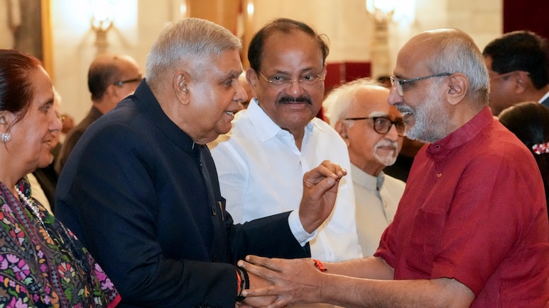 सीपी राधाकृष्णन के शपथ ग्रहण में दिखे जगदीप धनखड़, इस्तीफे के बाद पहली बार तस्वीर आई सामने