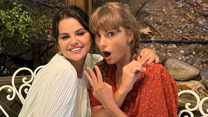 Taylor Swift Arrives To Attend BFF Selena Gomez And Benny Blanco's Wedding