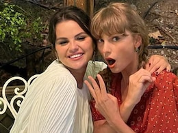 Taylor Swift Arrives To Attend BFF Selena Gomez And Benny Blanco's Wedding Taylor Swift Arrives To Attend BFF Selena Gomez And Benny Blanco's Wedding