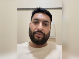 2.46 करोड़ रुपये लेने हैं... बैंक के बाथरूम में बिजनेसमैन ने खुद को मारी गोली, पंजाब पुलिस के अफसर पर लगाए संगीन आरोप 2.46 करोड़ रुपये लेने हैं... बैंक के बाथरूम में बिजनेसमैन ने खुद को मारी गोली, पंजाब पुलिस के अफसर पर लगाए संगीन आरोप