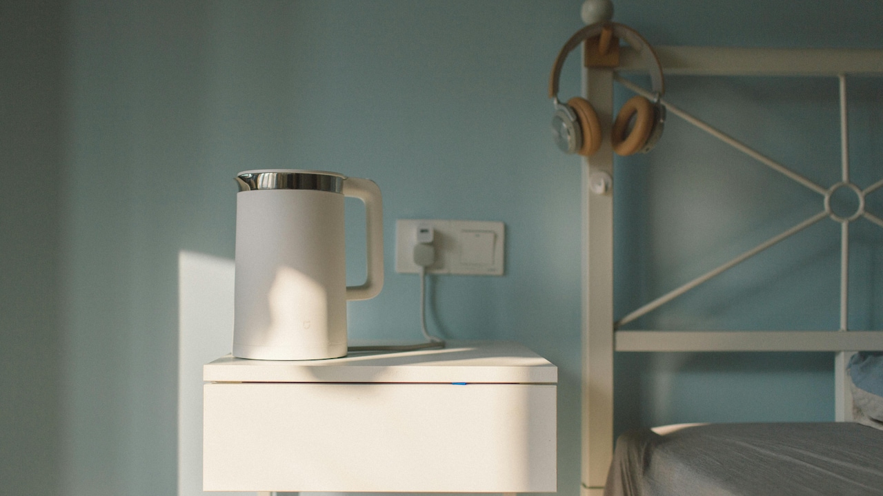 Top 5 Bedside Tables Under ₹2,000 That Look Luxe