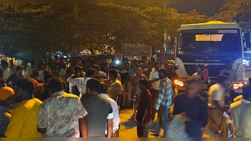 गणपति विसर्जन में बवाल, गणेशोत्सव में पत्थर फेंके गए, कर्नाटक के मांड्या जिले में तनाव