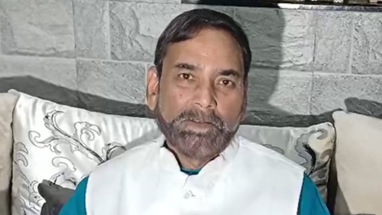 नीतीश कुमार को नसीहत देने से पहले तेजस्वी यादव अपने गिरेबान में झांकें: राजीव रंजन