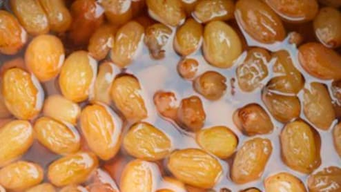 एक दिन में कितनी किशमिश खाएं? सेवन करने का सही तरीका क्या है? जानें किशमिश के हैरान करने वाले फायदे