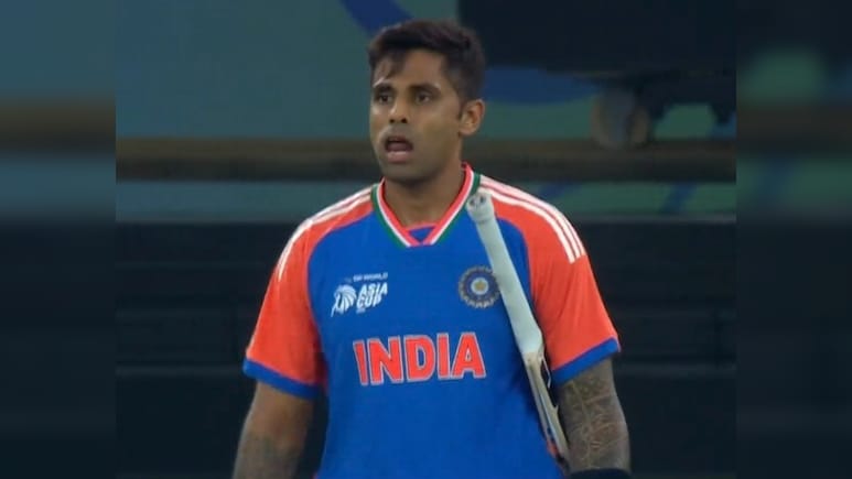 Suryakumar Yadav: सूर्या का रूठा बल्ला टीम इंडिया की बढ़ा रहा है टेंशन, प्रदर्शन पर एक नजर तो दौड़ा लें Suryakumar Yadav: सूर्या का रूठा बल्ला टीम इंडिया की बढ़ा रहा है टेंशन, प्रदर्शन पर एक नजर तो दौड़ा लें
