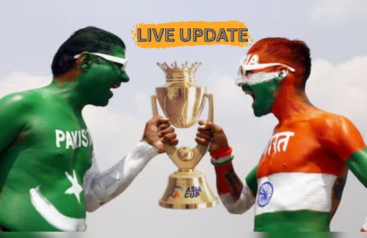 IND Vs PAK Match Live Update:  पाकिस्तानला दुसरा झटका,  पंड्या पाठोपाठ बुमराने घेतली विकेट