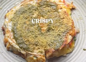 Viral Recipe For Crispy Papad Omelette Divides Foodies Online
