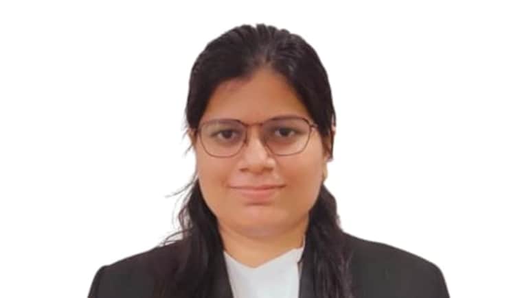 महिला जज से 5 अरब रुपये की डिमांड, पत्र में लिखा- "जिंदा रहना है तो देना पड़ेगा" आरोपी की तलाश में UP गई पुलिस महिला जज से 5 अरब रुपये की डिमांड, पत्र में लिखा- "जिंदा रहना है तो देना पड़ेगा" आरोपी की तलाश में UP गई पुलिस