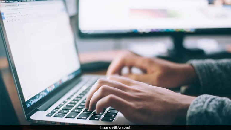 Bengaluru Employee's "I Quit Corporate" Post Goes Viral, Sparks Mixed Response Bengaluru Employee's "I Quit Corporate" Post Goes Viral, Sparks Mixed Response