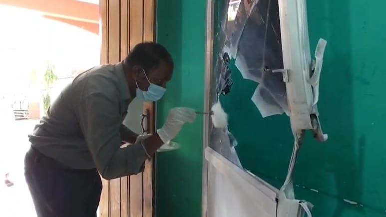 Bombs Thrown At Leader's Office In Tamil Nadu, He Locks Himself In Toilet, Survives Bombs Thrown At Leader's Office In Tamil Nadu, He Locks Himself In Toilet, Survives