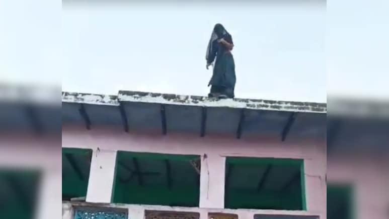 Woman Jumps Off Roof After Husband's Dare. Family Says In-Laws Wanted Dowry Woman Jumps Off Roof After Husband's Dare. Family Says In-Laws Wanted Dowry