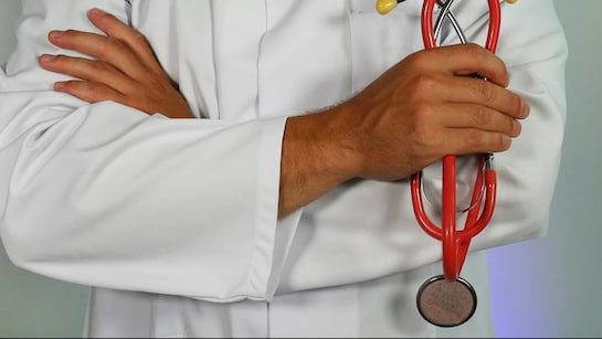 Doctors To Be Exempted From $100,000 H-1B Visa Fee? What Team Trump Said