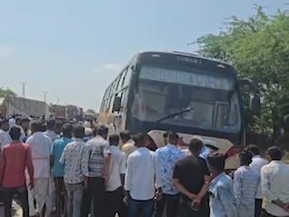 बाड़मेर में भयानक सड़क हादसा, तेज रफ्तार बस ने बुजुर्ग को 100 मीटर घसीटा; दर्दनाक मौत   बाड़मेर में भयानक सड़क हादसा, तेज रफ्तार बस ने बुजुर्ग को 100 मीटर घसीटा; दर्दनाक मौत