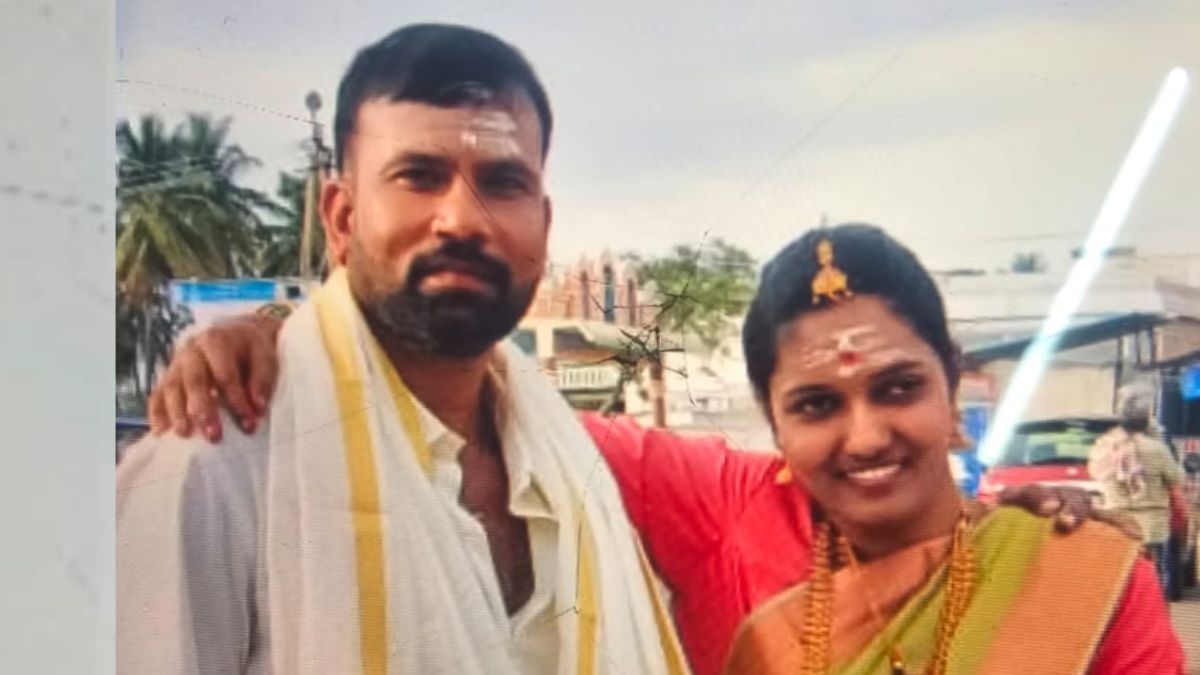 Suspecting Affair, Bengaluru Man Stabs Wife To Death In Front Of Daughter