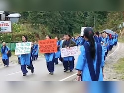 90 Arunachal Students March 65 Km To Protest Teachers&#039; Shortage