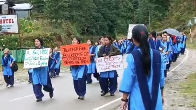 90 Arunachal Students March 65 Km To Protest Teachers' Shortage