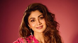 Shilpa Shetty Performs Twisted Tiger Pose; Here Is Why You Should Do It Too