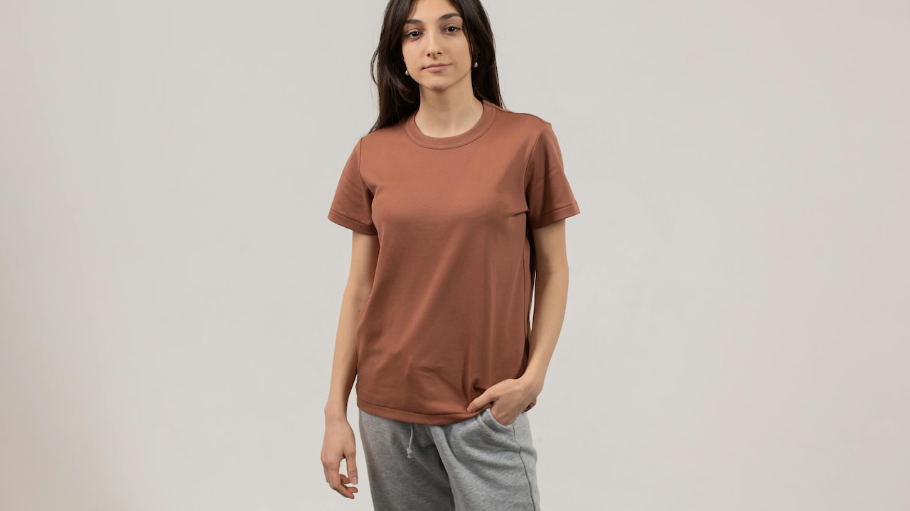Here grab the chance to buy affordable clothing sets for women on Myntra