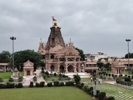 सांवलियाजी मंदिर में जलझूलनी एकादशी मेले की तैयारी पूरी, 3 दिनों का आयोजन... दिव्यांगजनों को मिलेगी स्कूटी सांवलियाजी मंदिर में जलझूलनी एकादशी मेले की तैयारी पूरी, 3 दिनों का आयोजन... दिव्यांगजनों को मिलेगी स्कूटी