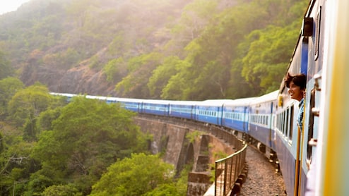 Overnight Trains Vs Overnight Buses: Which Makes Night Travel More Comfortable?
