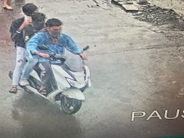 Kalyan News : केडीएमसी कर्मचाऱ्यावर कल्याणमध्ये जीवघेणा हल्ला; बदलापूरमधील गोळीबार प्रकरणातील फरार आरोपी सामील Kalyan News : केडीएमसी कर्मचाऱ्यावर कल्याणमध्ये जीवघेणा हल्ला; बदलापूरमधील गोळीबार प्रकरणातील फरार आरोपी सामील