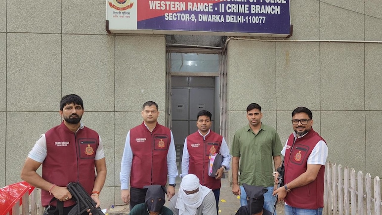 दिल्ली पुलिस ने बड़े ड्रग्स रैकेट का किया खुलासा, दो नाइजीरियन सहित 6 लोग गिरफ्तार, 21 करोड़ की ड्रग्स जब्त