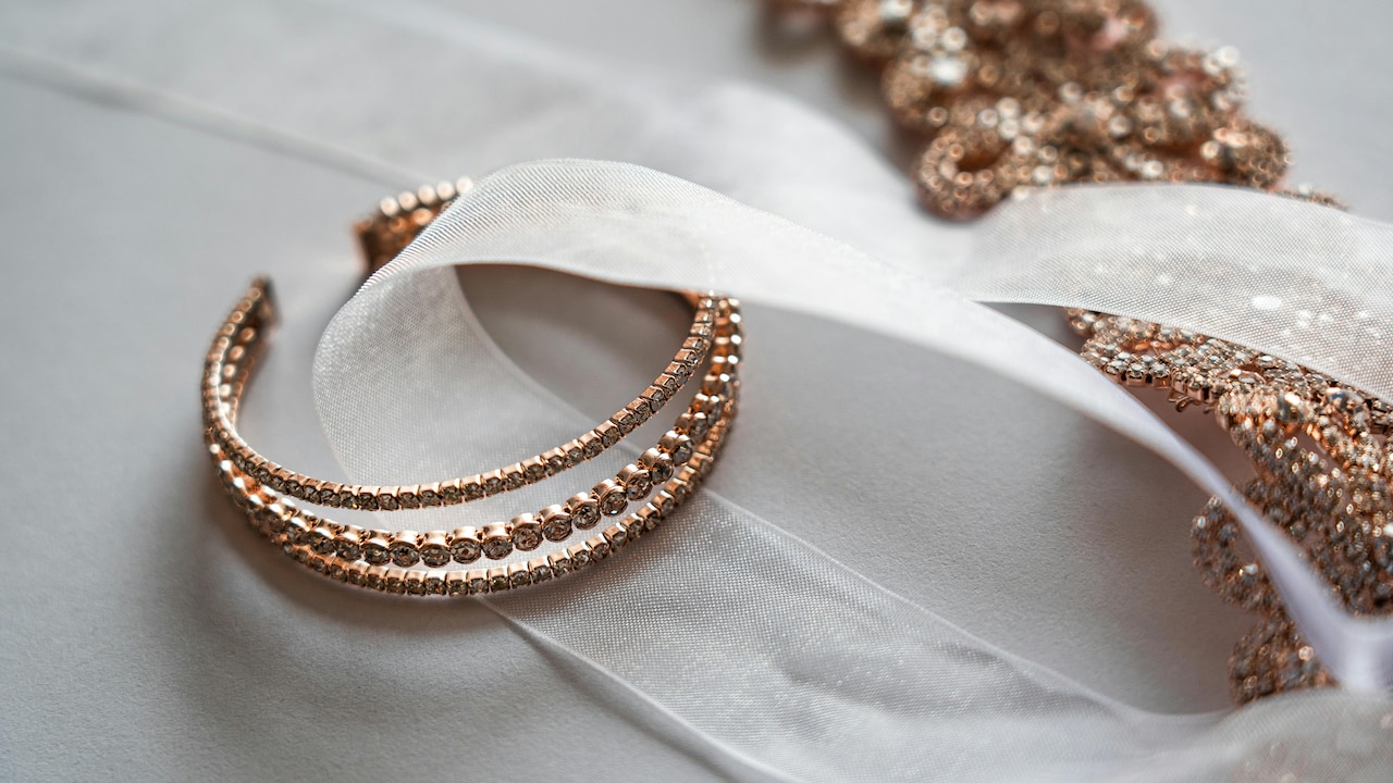 How To Build A Capsule Accessory Collection For Teens