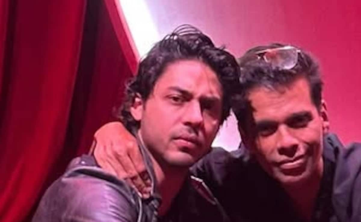 Ahead Of The Ba***ds Of Bollywood Premiere, Karan Johar Sends Big Love To Aryan Khan: "Shine On Son"