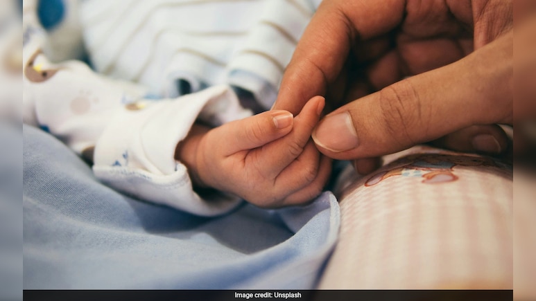 गर्भवती ने चलती बस में दिया बच्ची को जन्म, चार दिन जिला अस्पताल में भर्ती होने के बाद घर लौट रही थी महिला