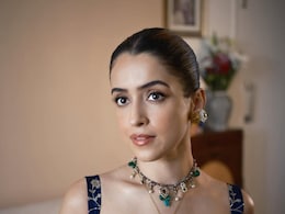 Sanya Malhotra's Fitness Routine Is All About Strength Training, <i>Poha</i> And <i>Rajma Chawal</i> Sanya Malhotra's Fitness Routine Is All About Strength Training, <i>Poha</i> And <i>Rajma Chawal</i>