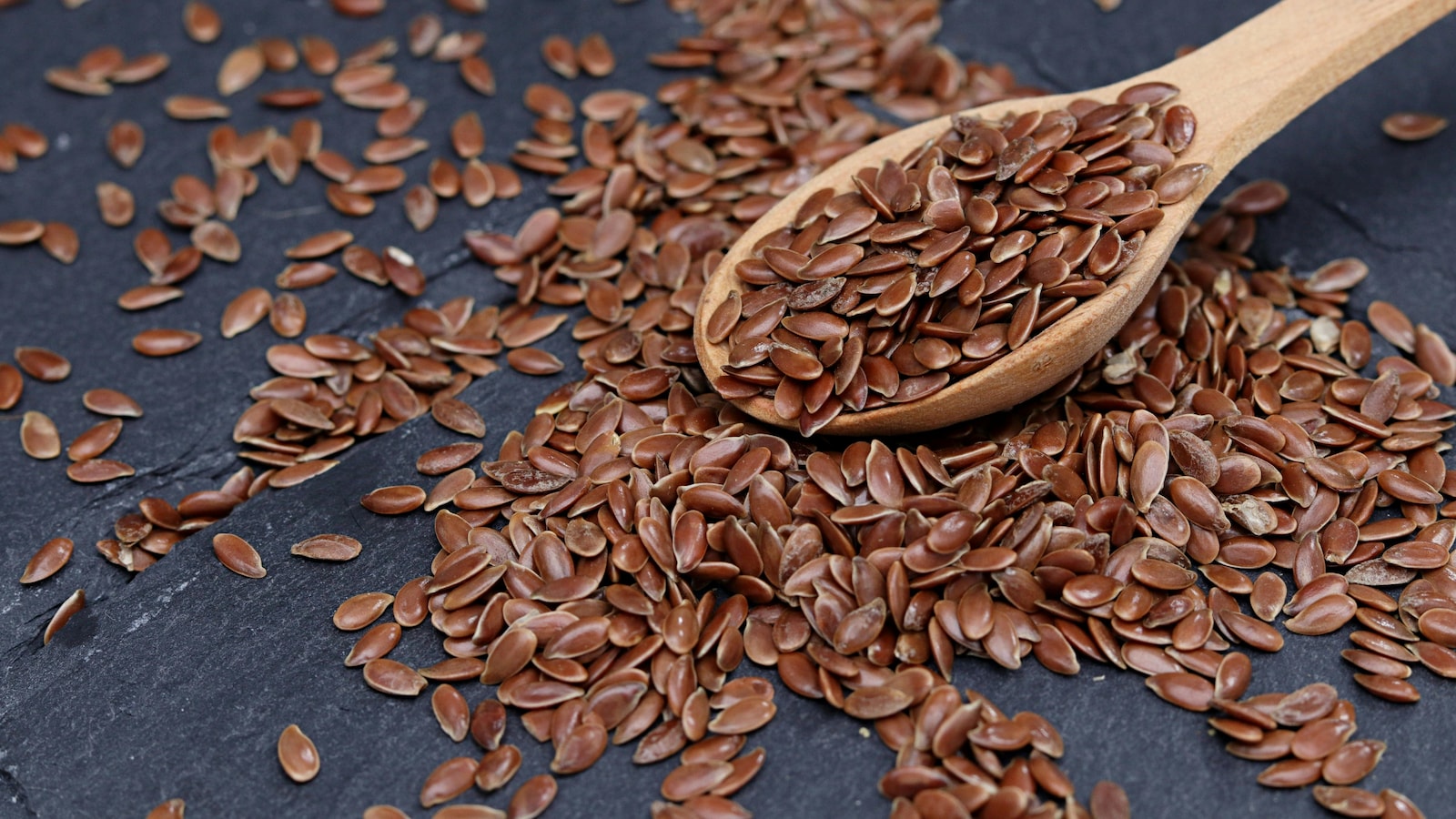 Nutritionist Identifies Seven Vegetarian Foods Richer in Omega-3 Than Fish