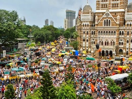 Maratha Reservation Protest: रस्त्यावर शौचाला बसण्यापासून आत्महत्येच्या धमकीपर्यंत 11 नियमांचे उल्लंघन, यापुढे आंदोलनास परवानगी नाही Maratha Reservation Protest: रस्त्यावर शौचाला बसण्यापासून आत्महत्येच्या धमकीपर्यंत 11 नियमांचे उल्लंघन, यापुढे आंदोलनास परवानगी नाही