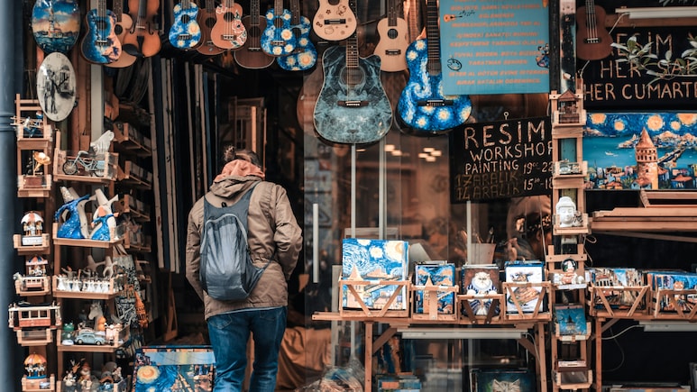 7 Budget-Friendly Shopping Destinations Abroad For Indians 7 Budget-Friendly Shopping Destinations Abroad For Indians