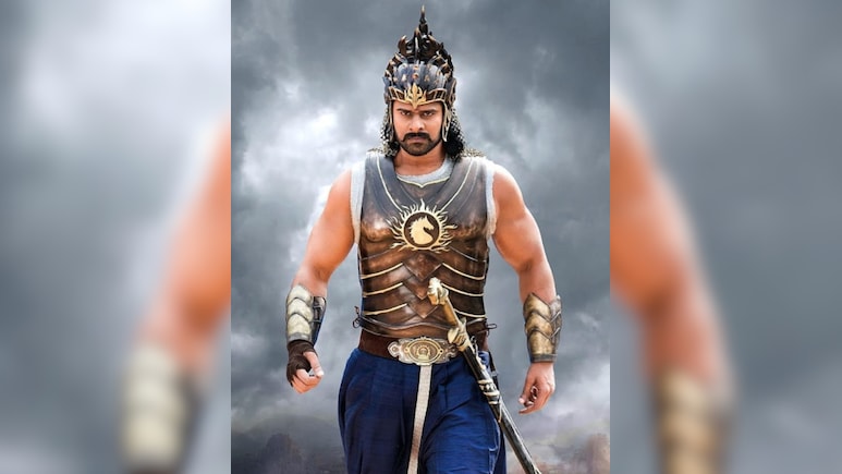 'बाहुबली' के रूप में प्रभास बने करोड़ों दिलों पर राज करने वाले सम्राट 'बाहुबली' के रूप में प्रभास बने करोड़ों दिलों पर राज करने वाले सम्राट