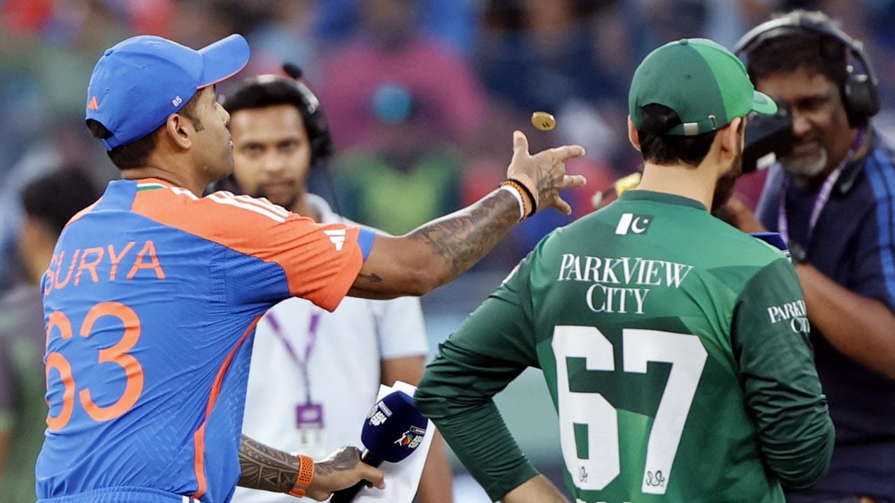 Video: India Wins Toss Against Pakistan, Elects To Bowl First In Asia Cup Final