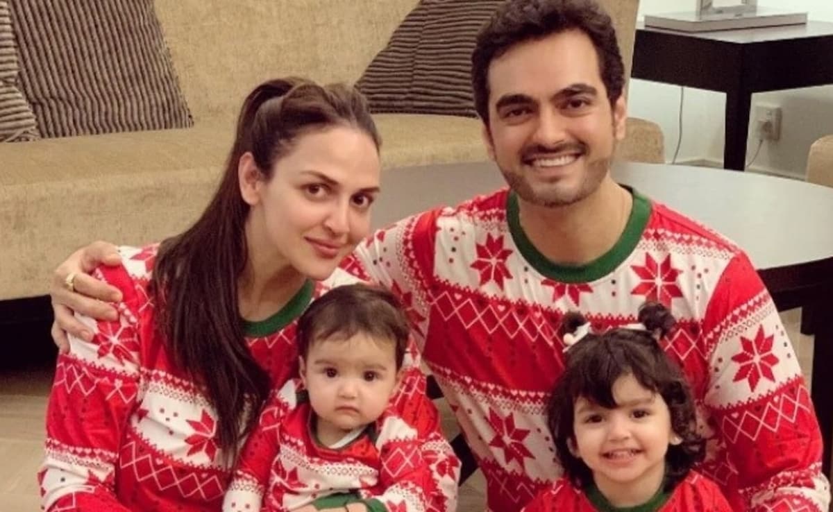 After Bharat Takhtani Confirmed His New Relationship, Esha Deol Says "Don't Like To Think Of Myself As A Single Mother"