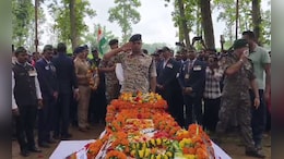 बस्तर के लाल रंजीत की अंतिम यात्रा में रोया पूरा गांव, मणिपुर में असम राइफल के जवानों पर हुआ था हमला