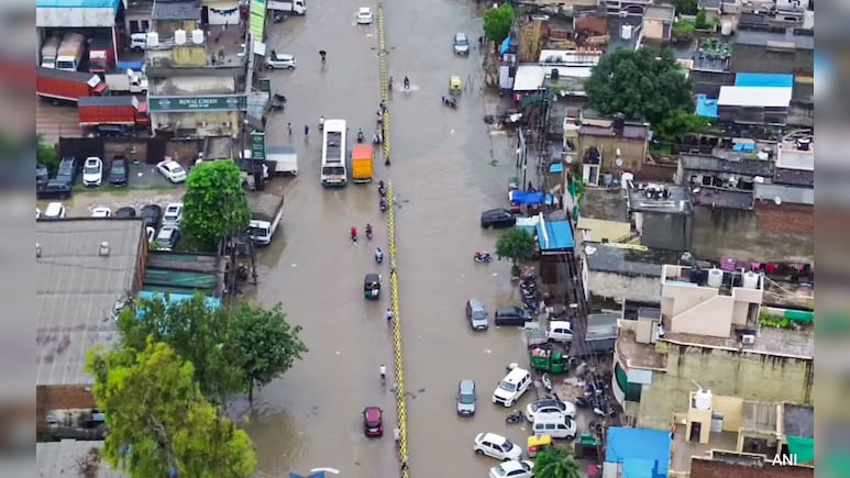 Opinion: Choking Metros, Hapless Citizens