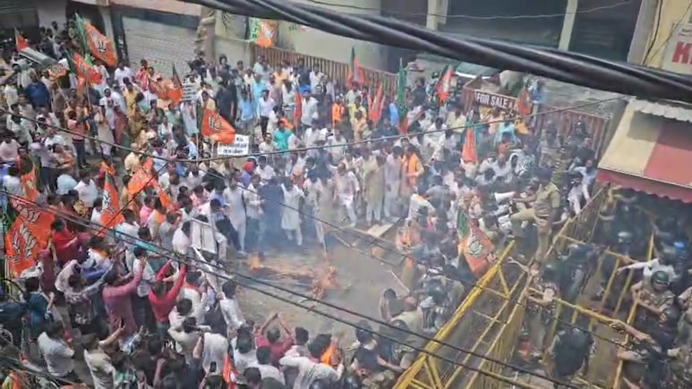 ग्वालियर की सड़कों पर 'सियासी आग', तय था बवाल पर 'जंग' होने से पहले यूं बदल गया पूरा सीन !