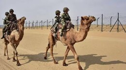 Rajasthan: भारत-पाक सीमा पर फिर पकड़ा संदिग्ध युवक, BSF समेत सुरक्षा एजेंसियां कर रहीं पूछताछ
