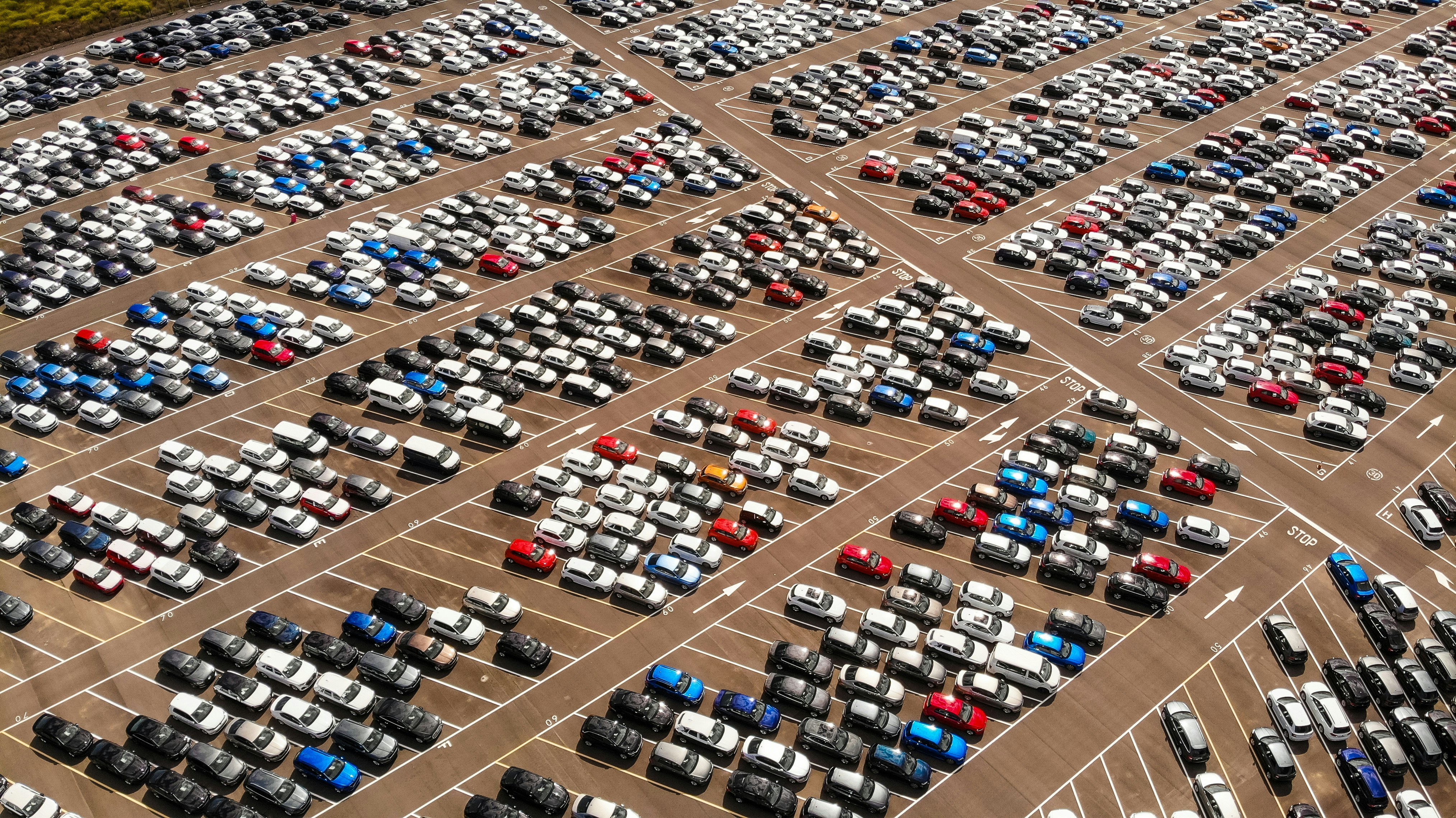 SIAM August Data: Passenger Vehicle Sales At 3.22 Lakh Units, Two-Wheeler Sales Rise 7.1%