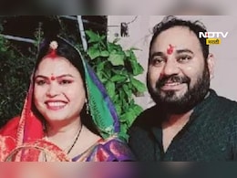 Engineer Wife News: डॉक्टर नवरा, इंजिनिअर पत्नी अन् दोन गर्लफ्रेड! 14 वर्षांपासून मुल होत नाही म्हणून थेट... Engineer Wife News: डॉक्टर नवरा, इंजिनिअर पत्नी अन् दोन गर्लफ्रेड! 14 वर्षांपासून मुल होत नाही म्हणून थेट...