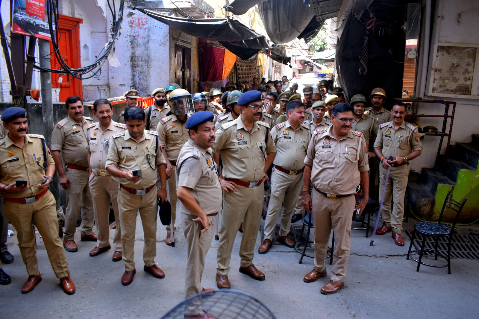 तौकीर रजा के करीबी पर शिकंजा, इंटरनेट बंद होने से व्यापार ठप, बरेली हिंसा के 10 बड़े अपडेट्स