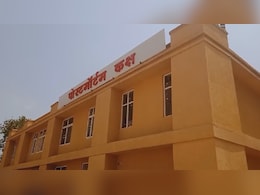 'बेटे की लाश चाहिए तो पहले दो कफन के लिए 500 रुपये दो', सबसे बड़े सरकारी अस्पताल की शर्मनाक करतूत आयी सामने 'बेटे की लाश चाहिए तो पहले दो कफन के लिए 500 रुपये दो', सबसे बड़े सरकारी अस्पताल की शर्मनाक करतूत आयी सामने