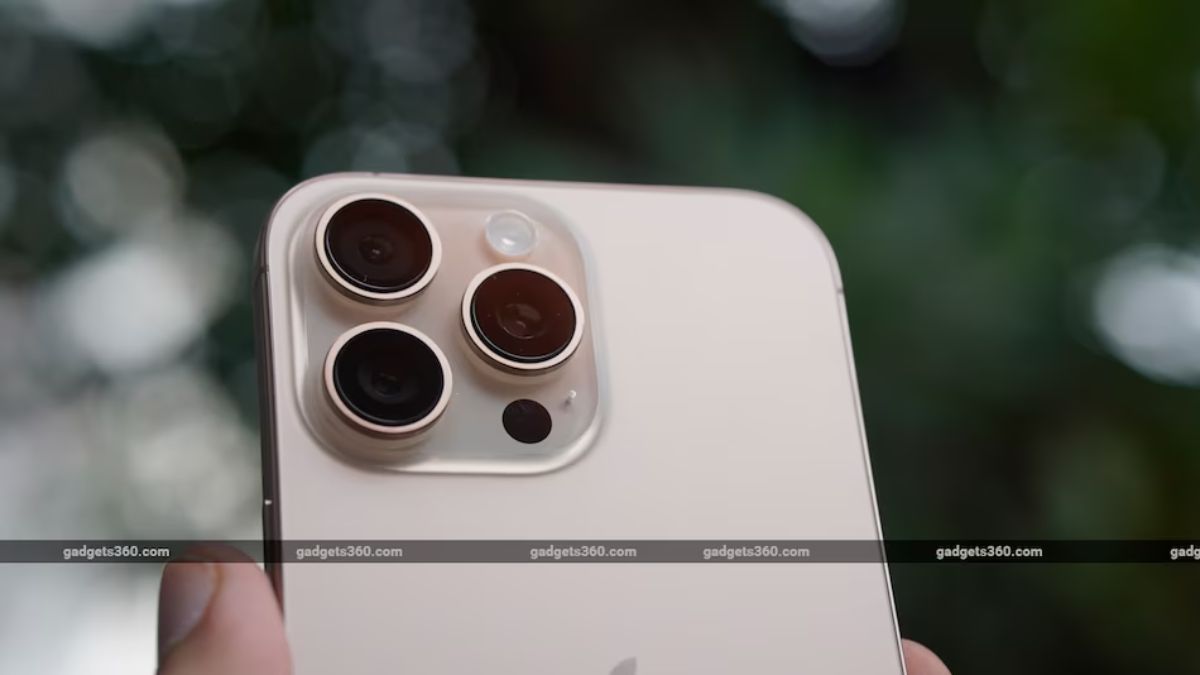 iPhone 17 Pro मध्ये 8X झूम, प्रगत कूलिंग टेक्नॉलॉजी असणार? पहा अपडेट्स